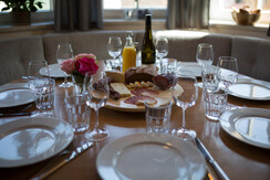 Detail gedeckter Tisch EG