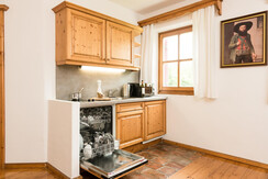 Küchenzeile (Beispielbild) Küchenzeile (Beispielbild)