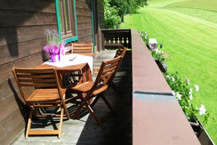 Südseitiger Balkon Südseitiger Balkon