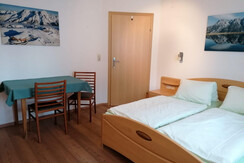 Schlafzimmer EG 2 Schlafzimmer EG 2