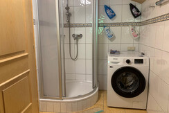 Berg und mehr - DUSCHE-WC #1_Ansicht1