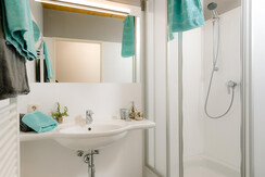 bathroom bathroom