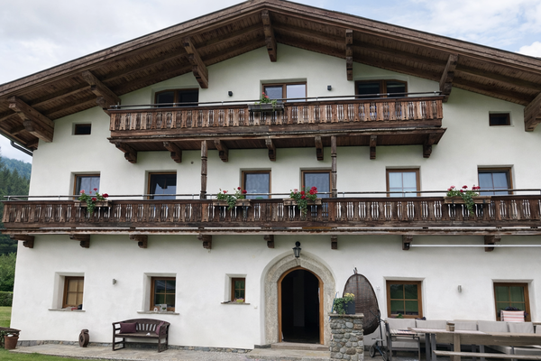 9D2E6B81-04BB-4E80-B221-24FF7470DC75