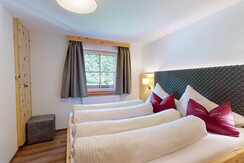 Schlafzimmer1 Birnhorn Schlafzimmer1 Birnhorn