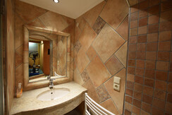 Dusche mit Nassraum Dusche mit Nassraum