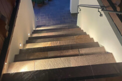 Abgang zum Wohnungseingang Abgang zum Wohnungseingang