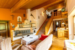 Kachelofen und Wohnzimmer im EG Kachelofen und Wohnzimmer im EG