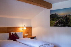 doppelzimmer-ferienwohnung-stoeckl-saalfelden-leog doppelzimmer-ferienwohnung-stoeckl-saalfelden-leog