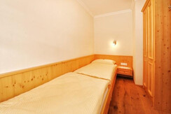 Schlafzimmer 2 mit zwei Einzelbetten