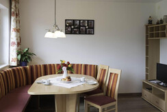 digital_13x18_cb_photography_Zimmer_Gaststube-18