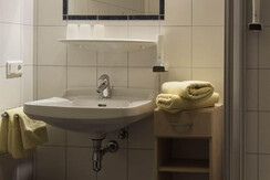 digital_13x18_cb_photography_Zimmer_Gaststube-6