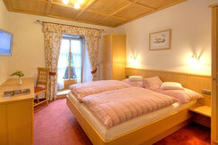 wohnbeispiel__rotbuche_ wohnbeispiel__rotbuche_