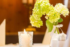 Gartenblumen am Tisch Gartenblumen am Tisch