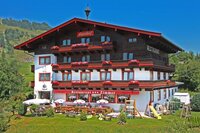 der Gasthof im sommer