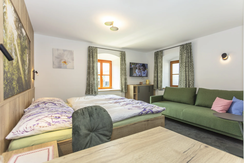 Zimmer 1. Stock 3 Zimmer 1. Stock 3