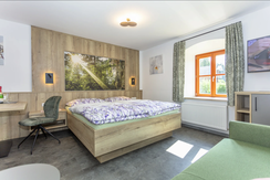 Zimmer 1. Stock 4 Zimmer 1. Stock 4