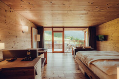Holzhotel Forsthofalm Leogang Rooms Zimmer Suiten 