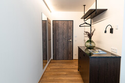 Saal Zimmer 1 ausgebessert Türschnalle