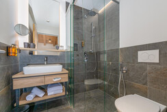 Room Pictures_Room_3SZDXPH_9