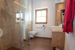 Badezimmer (7) Badezimmer (7)