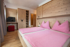 Doppelzimmer Hundstoa (3) Doppelzimmer Hundstoa (3)