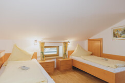 Einzelbetten/Kinderbetten