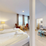 Photo of Family room, shower, toilet, disabled access