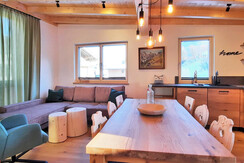 Natur Loft FichtenWald Küche und Wohnbereich OG